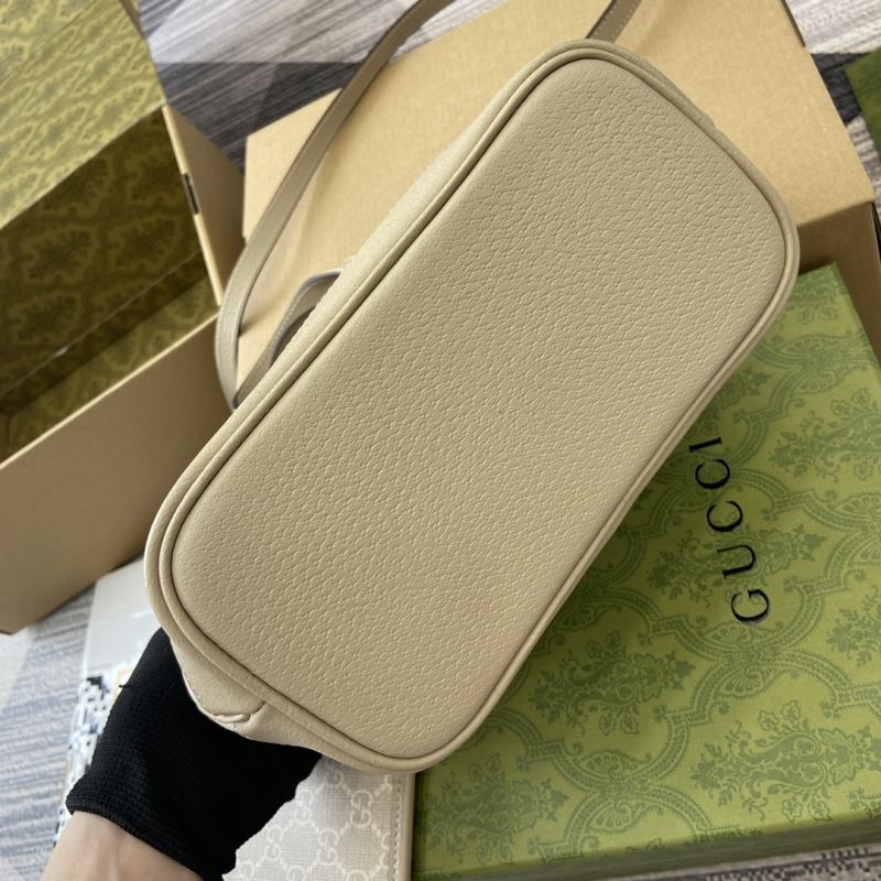 Gvc*1 tote bags